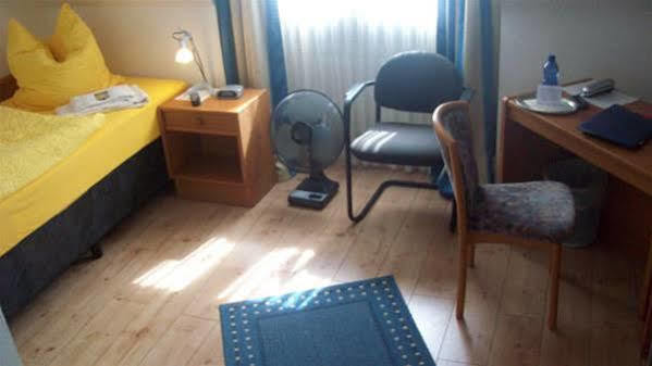 Hotel Merlin Garni โคโลญ ภายนอก รูปภาพ