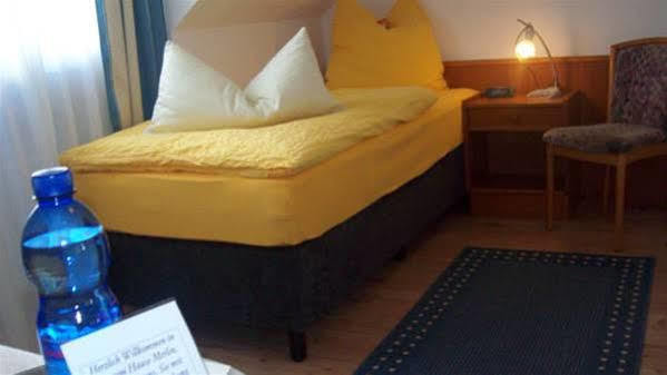 Hotel Merlin Garni โคโลญ ภายนอก รูปภาพ